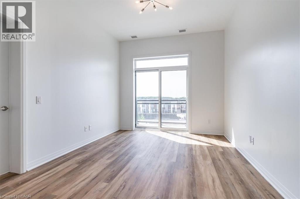 Photo 10 of 95 Dundas Street W Unit 404, Oakville ON
