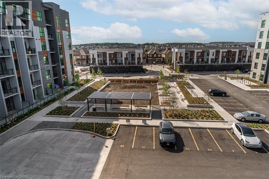 Photo 13 of 95 Dundas Street W Unit 404, Oakville ON