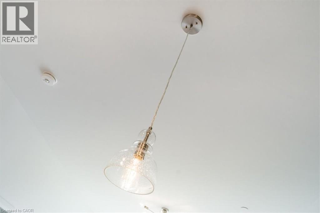 Photo 19 of 95 Dundas Street W Unit 404, Oakville ON