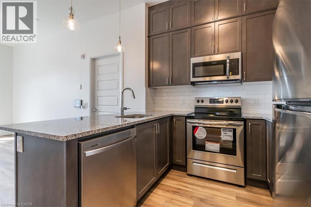 Photo 20 of 95 Dundas Street W Unit 404, Oakville ON