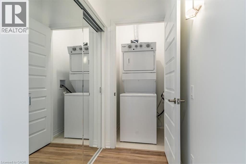 Photo 25 of 95 Dundas Street W Unit 404, Oakville ON