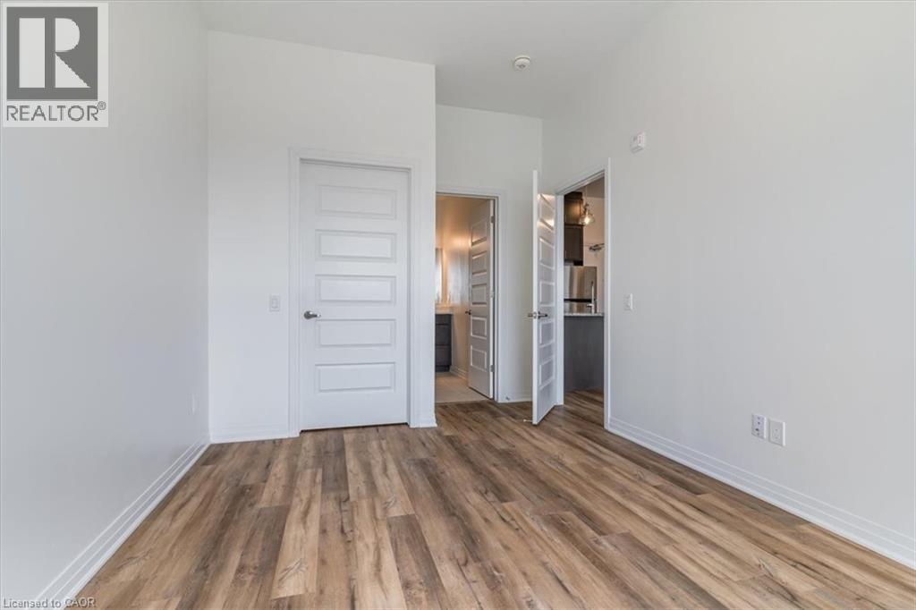 Photo 27 of 95 Dundas Street W Unit 404, Oakville ON