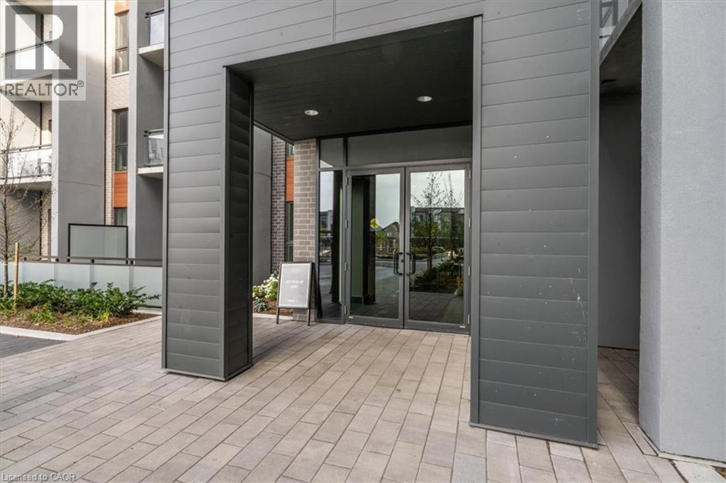 Photo 3 of 95 Dundas Street W Unit 404, Oakville ON