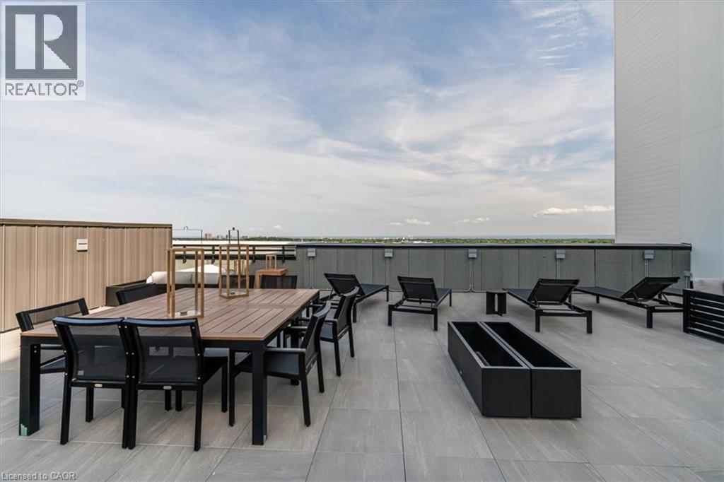Photo 32 of 95 Dundas Street W Unit 404, Oakville ON