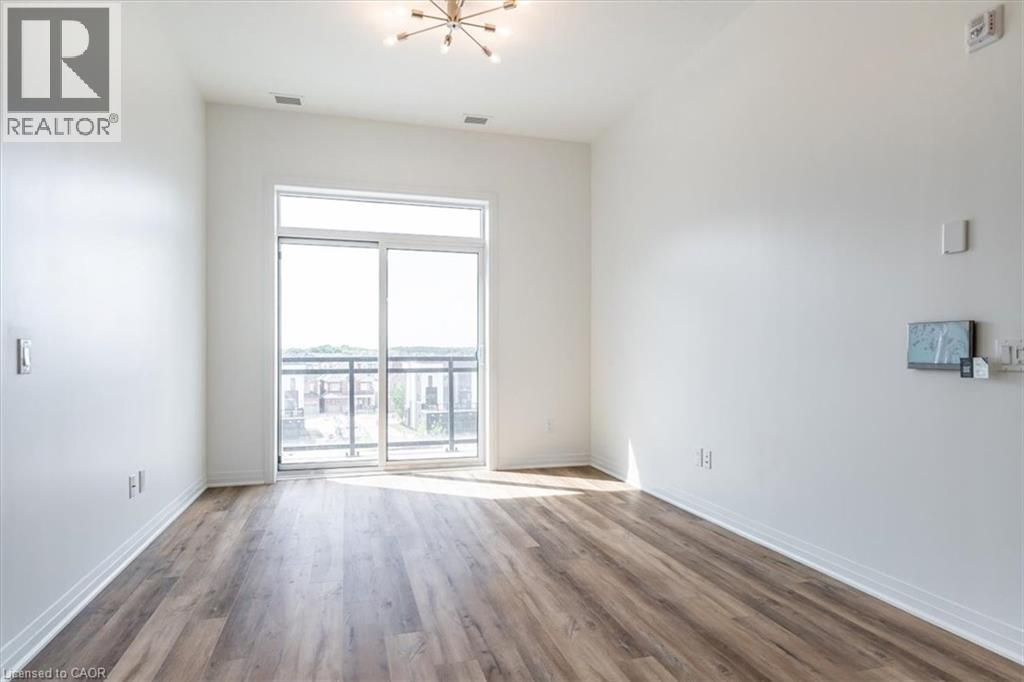 Photo 9 of 95 Dundas Street W Unit 404, Oakville ON