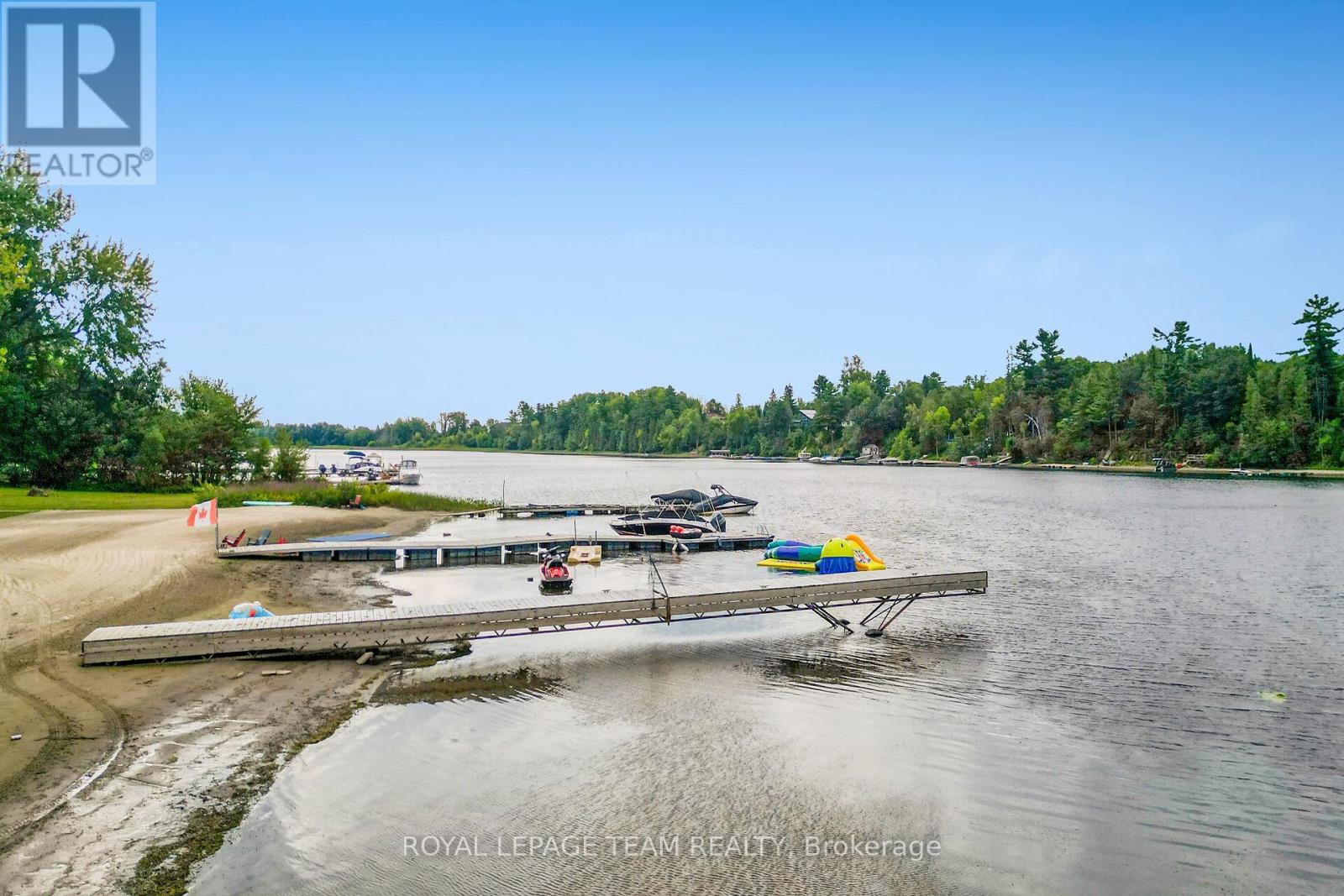 Photo 11 of 1142 Bayview Drive, Ottawa ON