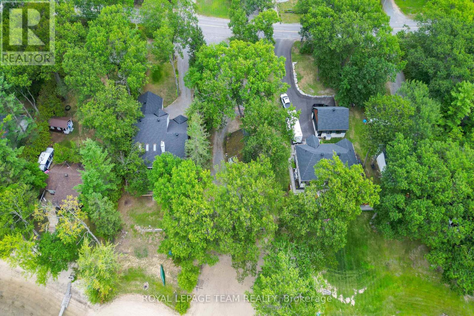 Photo 13 of 1142 Bayview Drive, Ottawa ON
