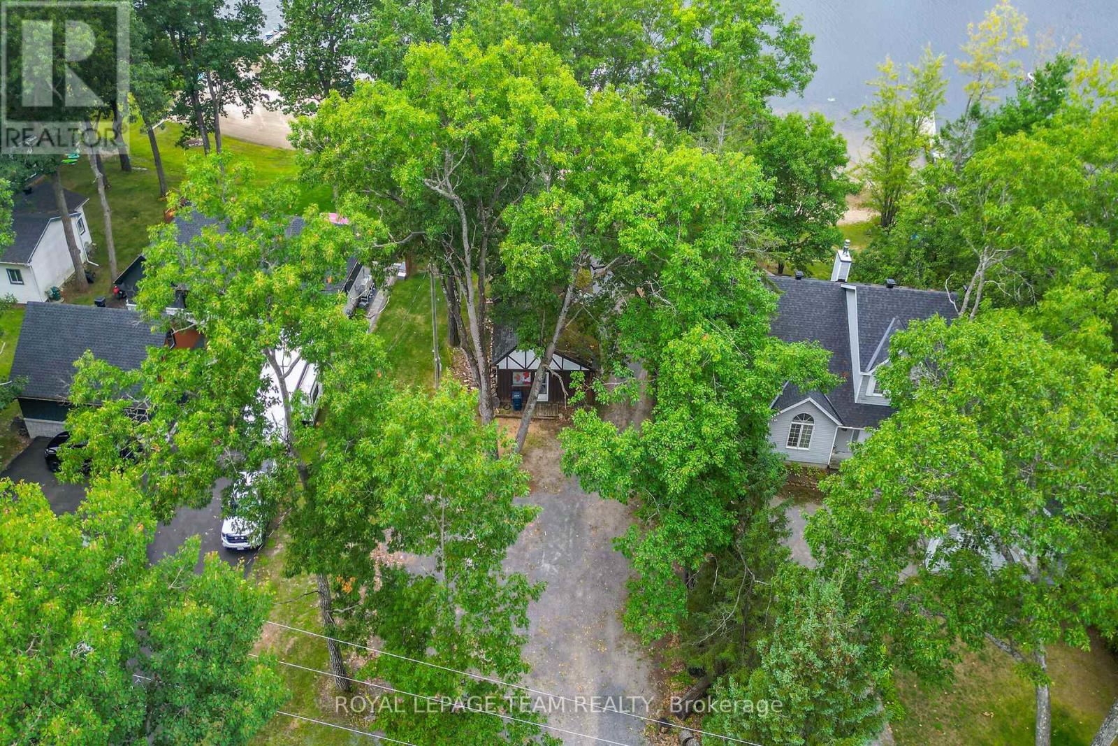 Photo 2 of 1142 Bayview Drive, Ottawa ON