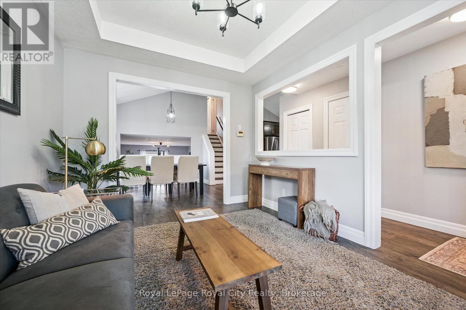 Photo 10 of 255 Deerpath Drive, Guelph ON
