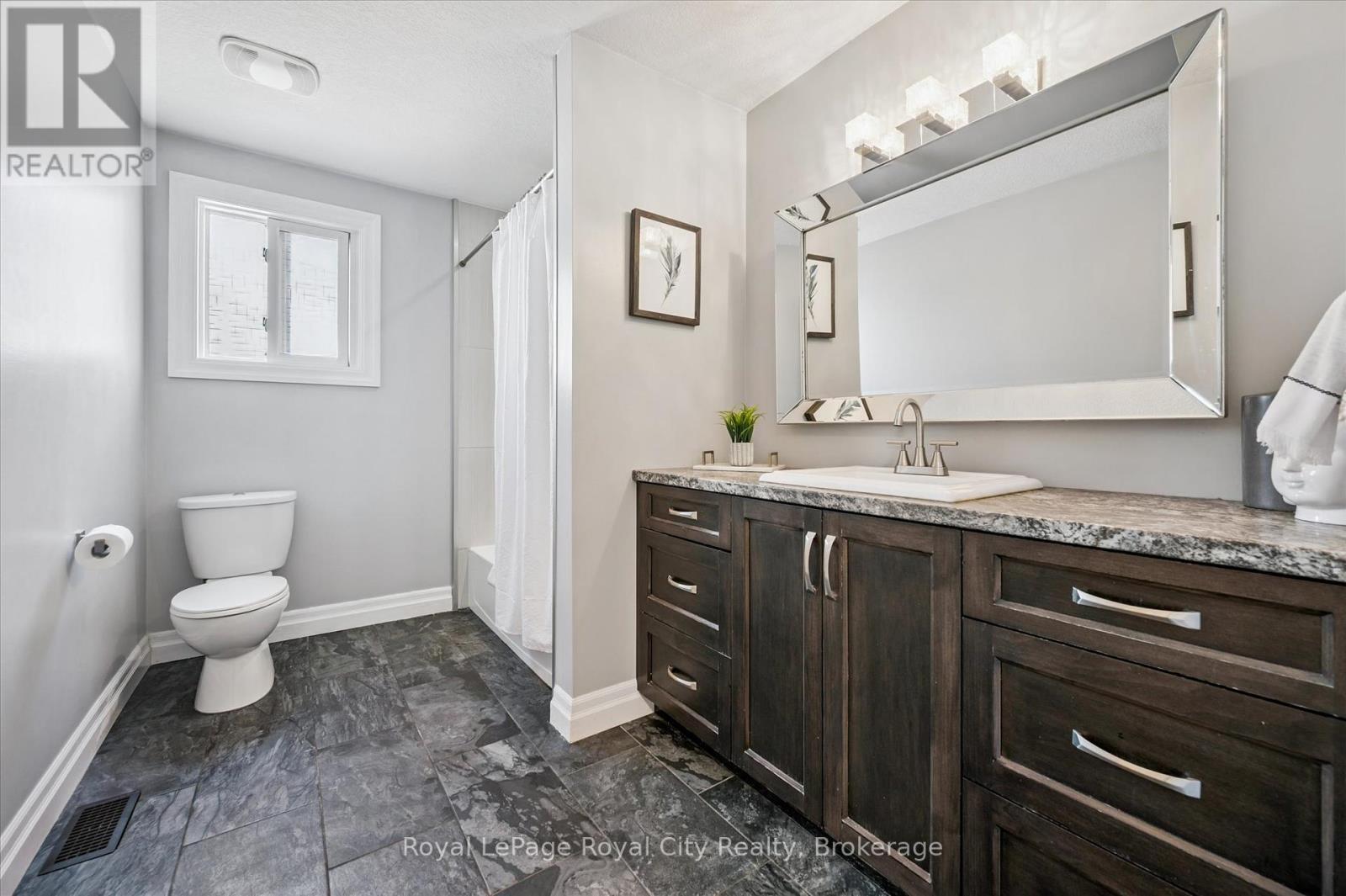 Photo 22 of 255 Deerpath Drive, Guelph ON