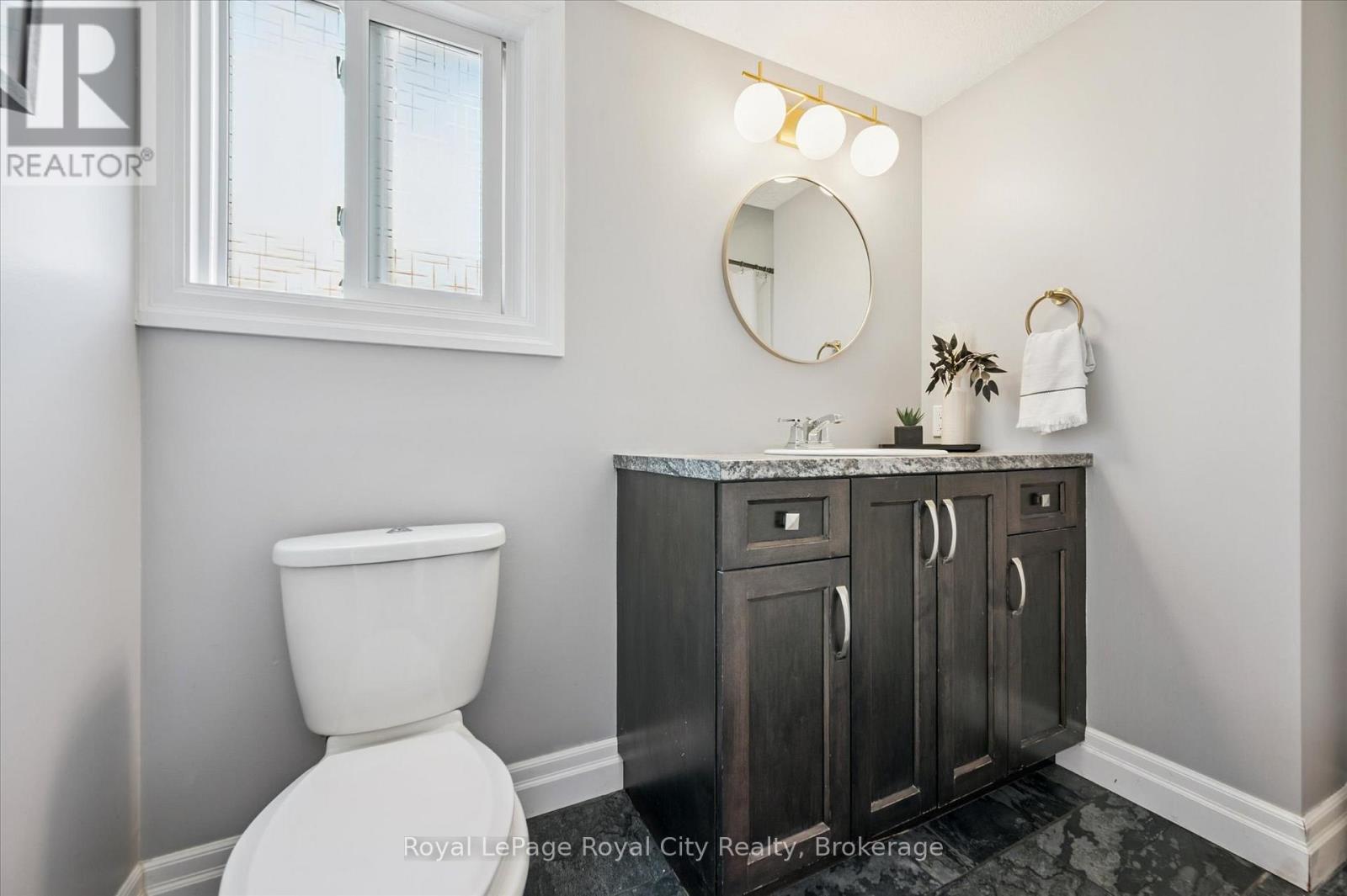 Photo 30 of 255 Deerpath Drive, Guelph ON