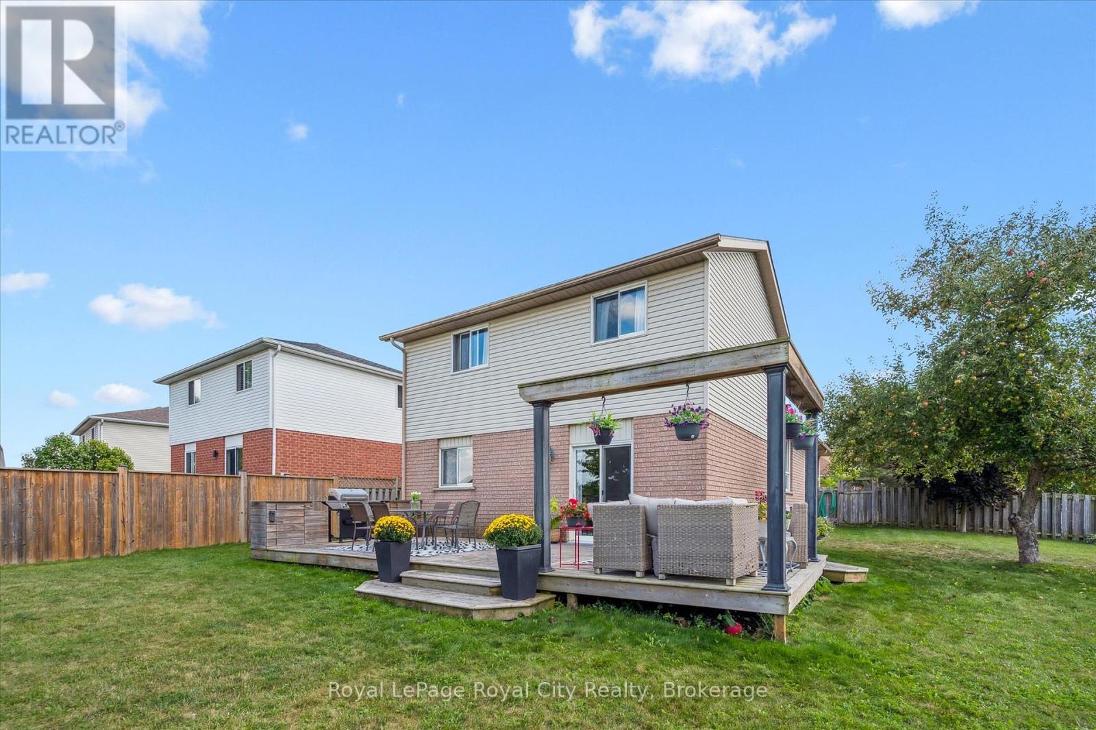 Photo 35 of 255 Deerpath Drive, Guelph ON
