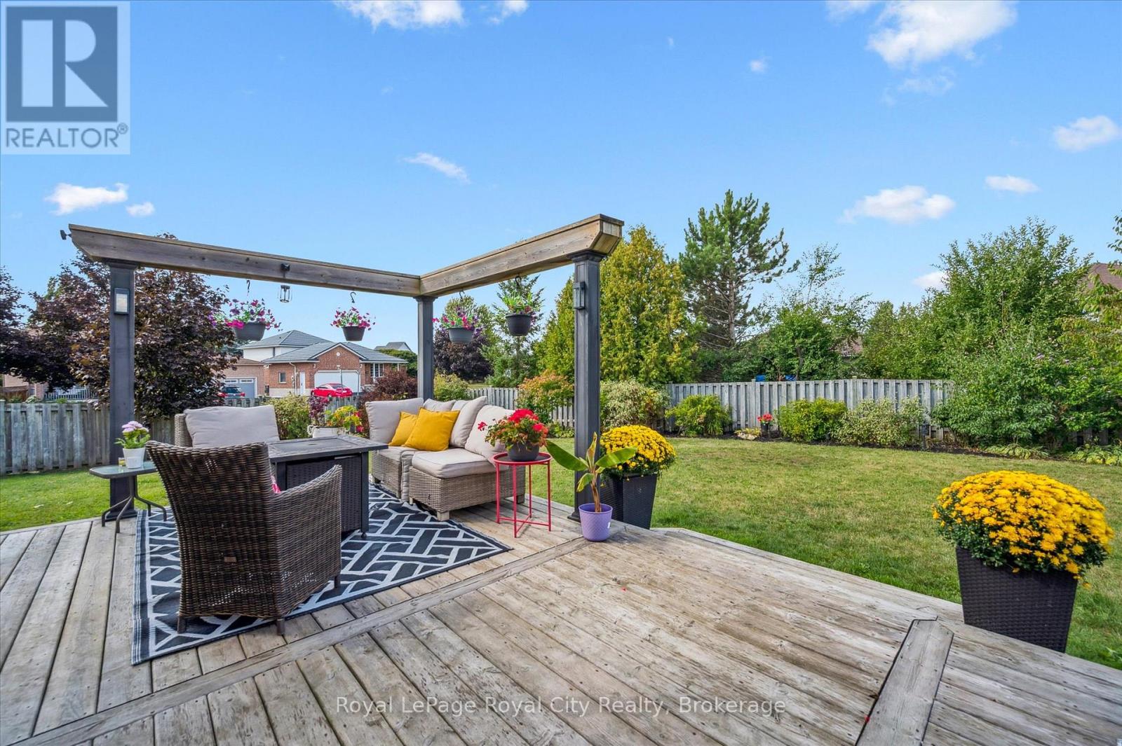 Photo 38 of 255 Deerpath Drive, Guelph ON