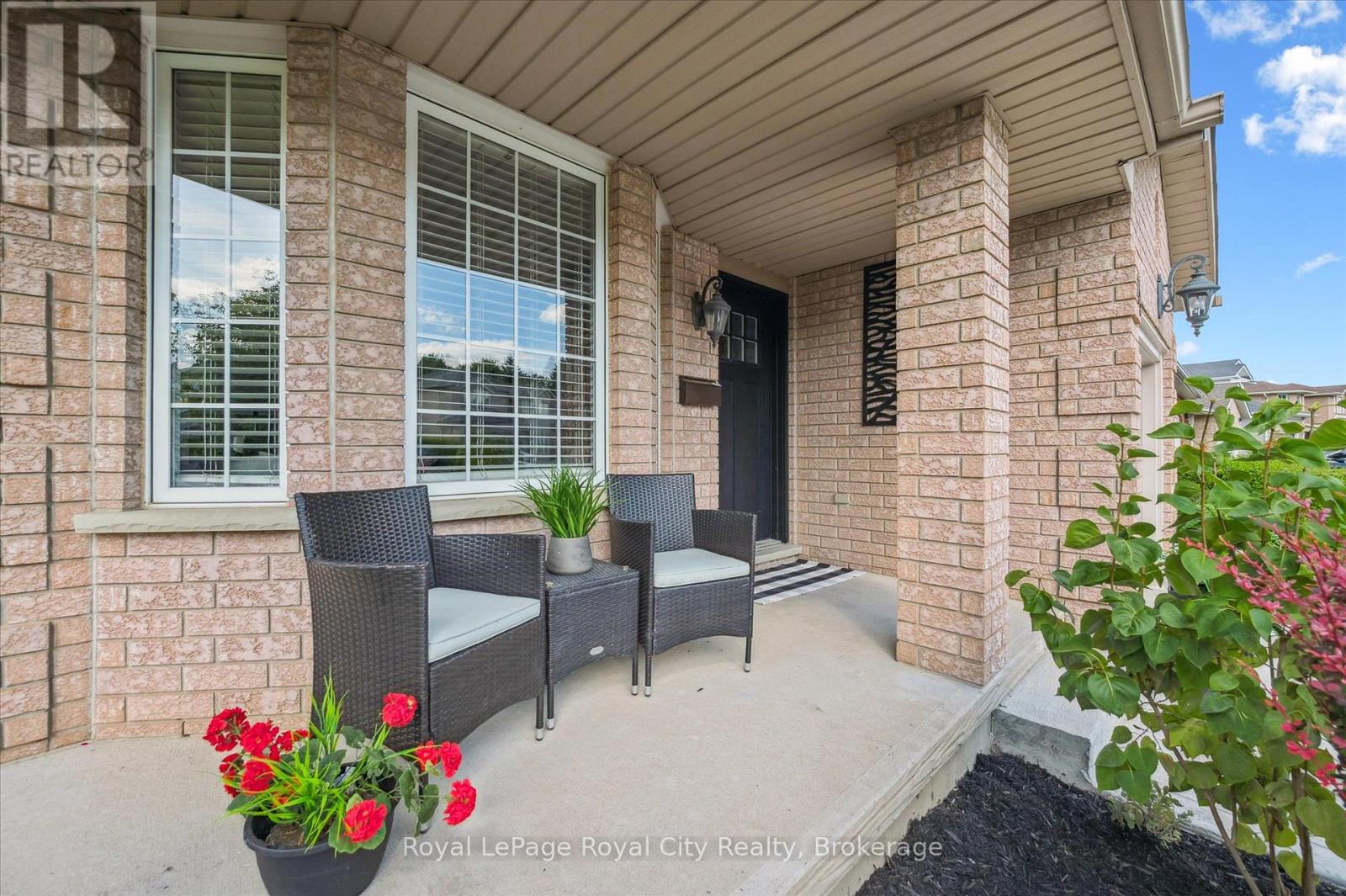 Photo 6 of 255 Deerpath Drive, Guelph ON