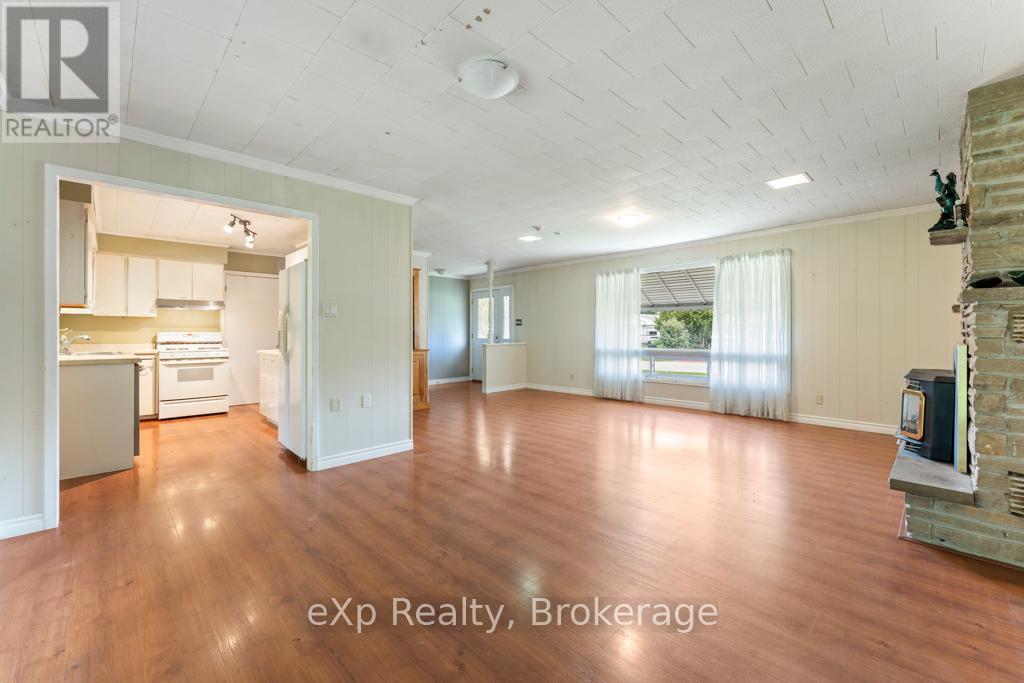 Photo 13 of 430 Isaac Street, South Bruce Peninsula ON