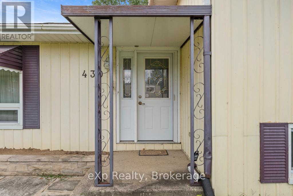 Photo 4 of 430 Isaac Street, South Bruce Peninsula ON