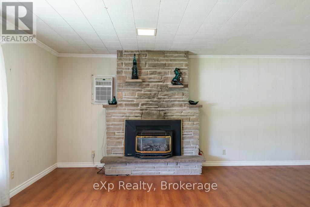 Photo 7 of 430 Isaac Street, South Bruce Peninsula ON