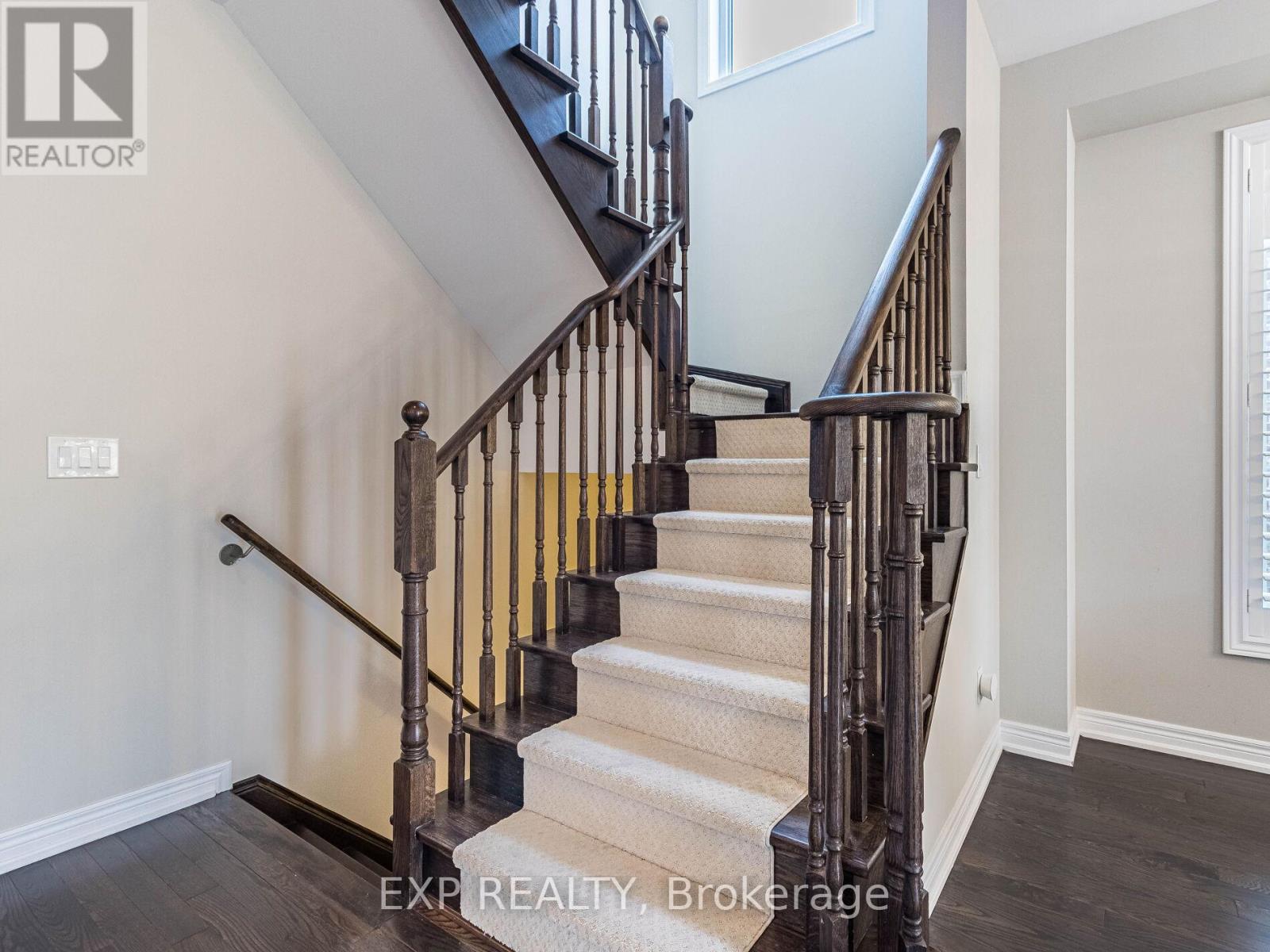 Photo 27 of 353 Hincks Drive, Milton ON