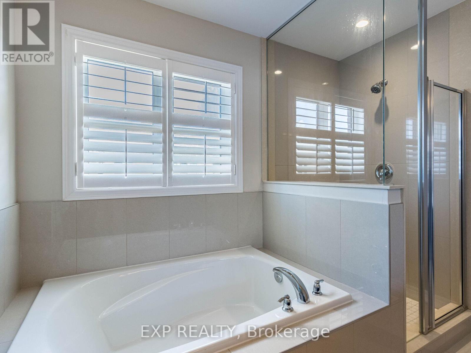 Photo 32 of 353 Hincks Drive, Milton ON