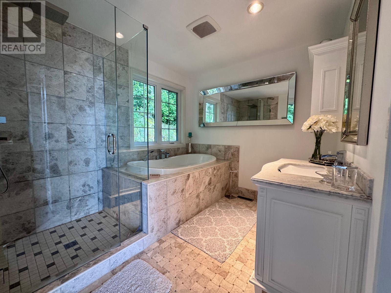 Photo 12 of 410 Cedar Ln, Rossport Nicol Island ON