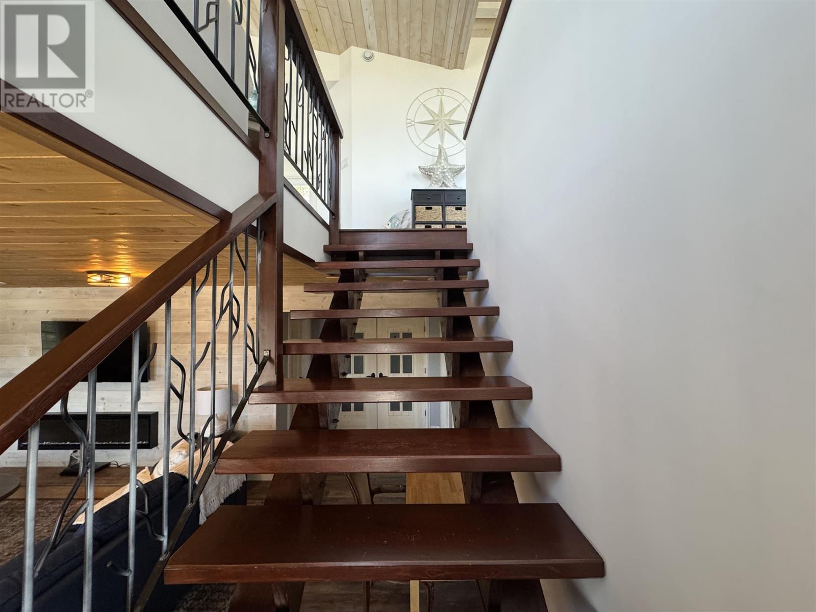 Photo 15 of 410 Cedar Ln, Rossport Nicol Island ON