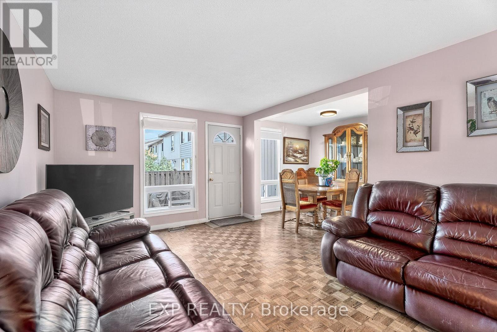 Photo 15 of 81 8 Sherway Drive, Ottawa ON