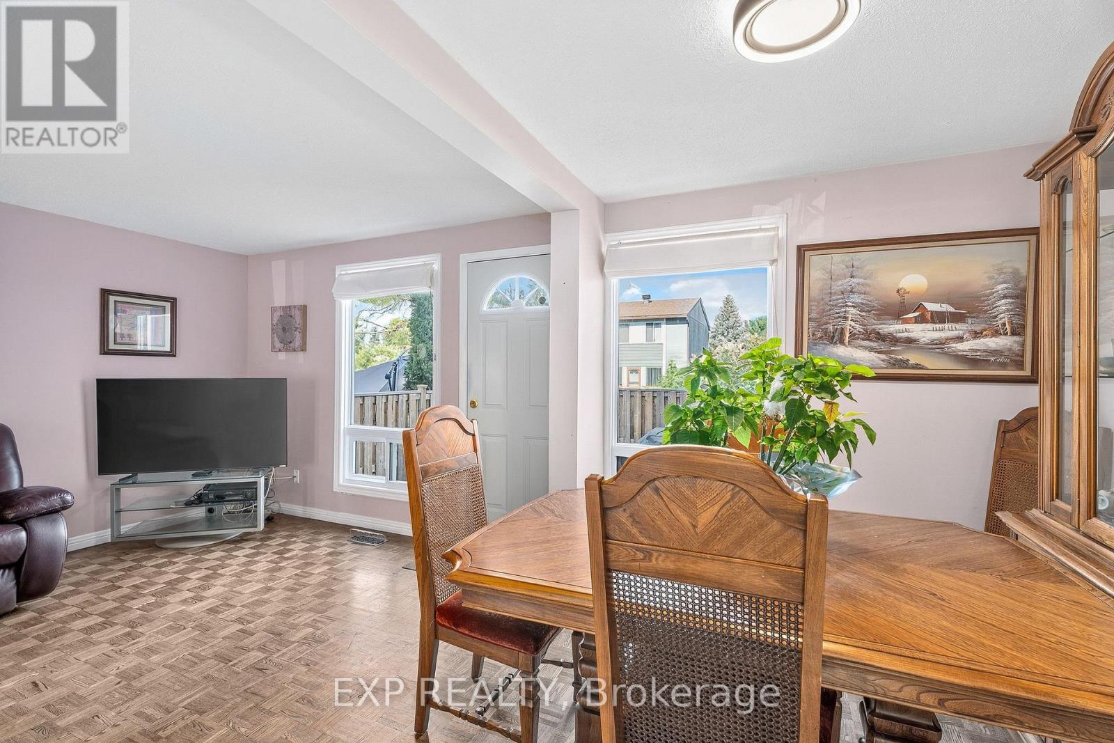 Photo 19 of 81 8 Sherway Drive, Ottawa ON