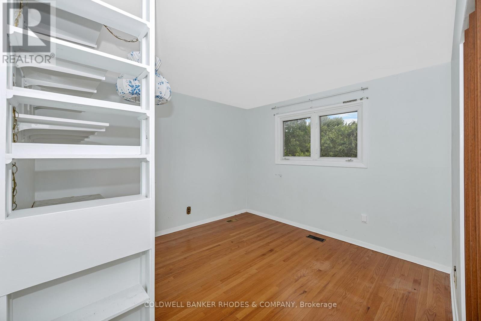 Photo 19 of 2687 Basswood Crescent, Ottawa ON