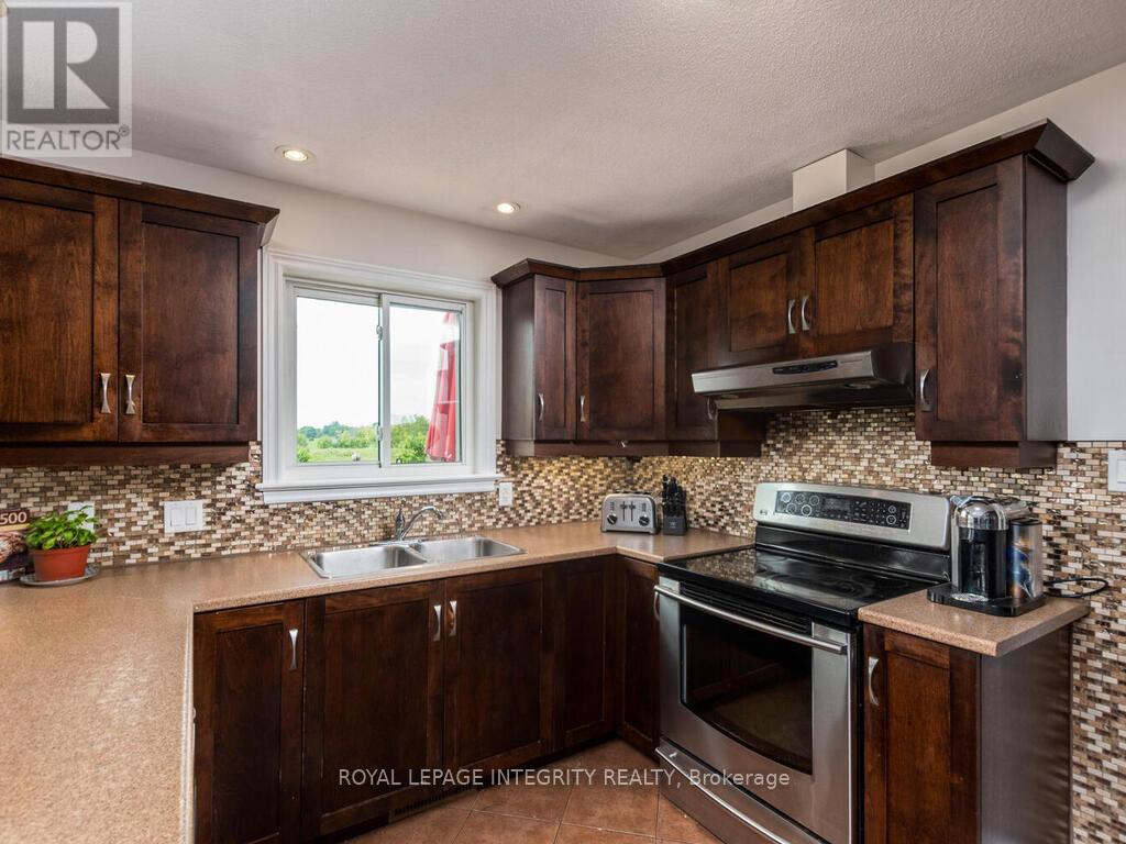 Photo 11 of 111 Comba Drive, Carleton Place ON