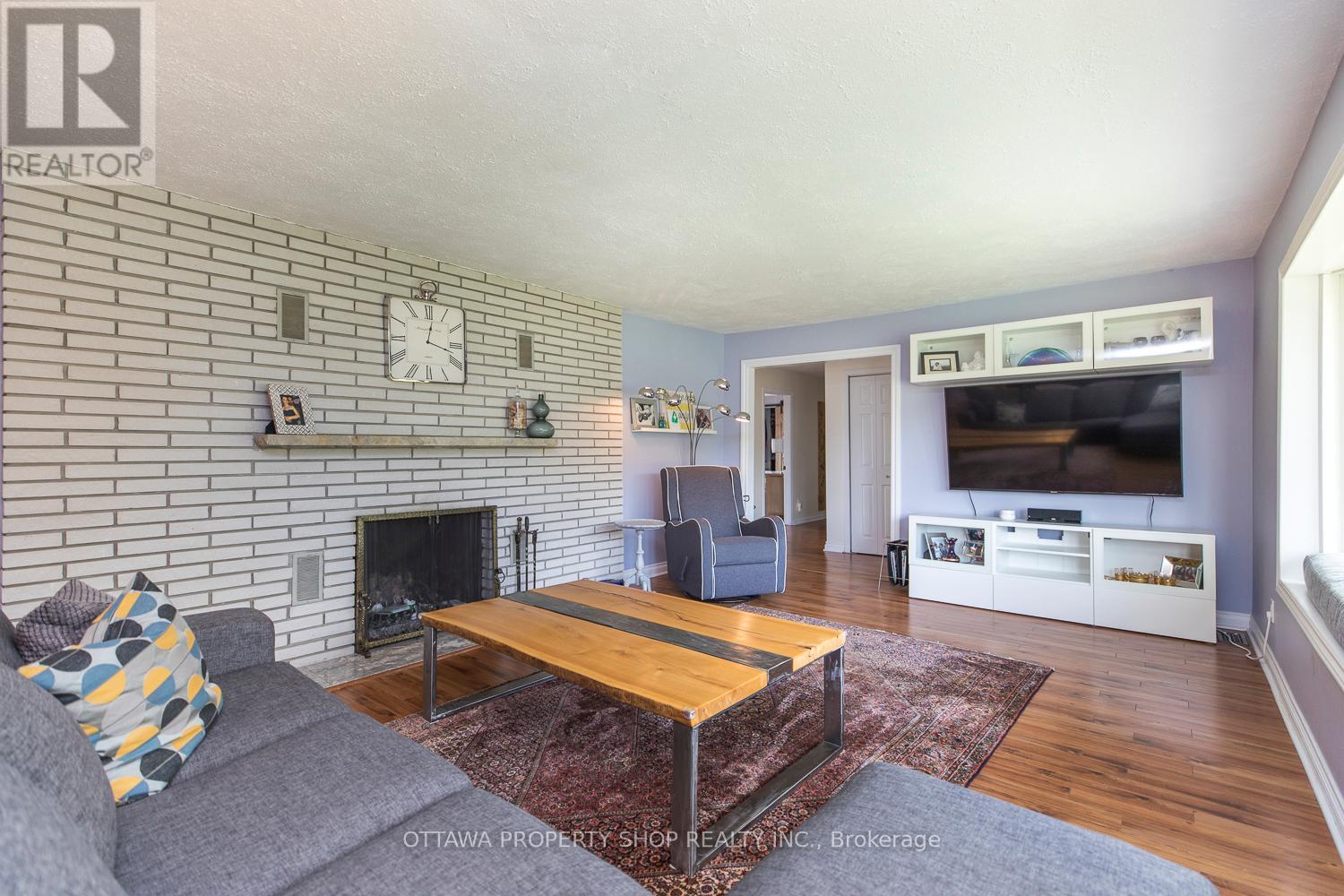 Photo 6 of 2428 Greys Creek Road, Ottawa ON