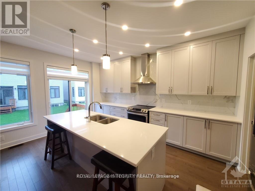 Photo 10 of 1054 Eider Street, Ottawa ON