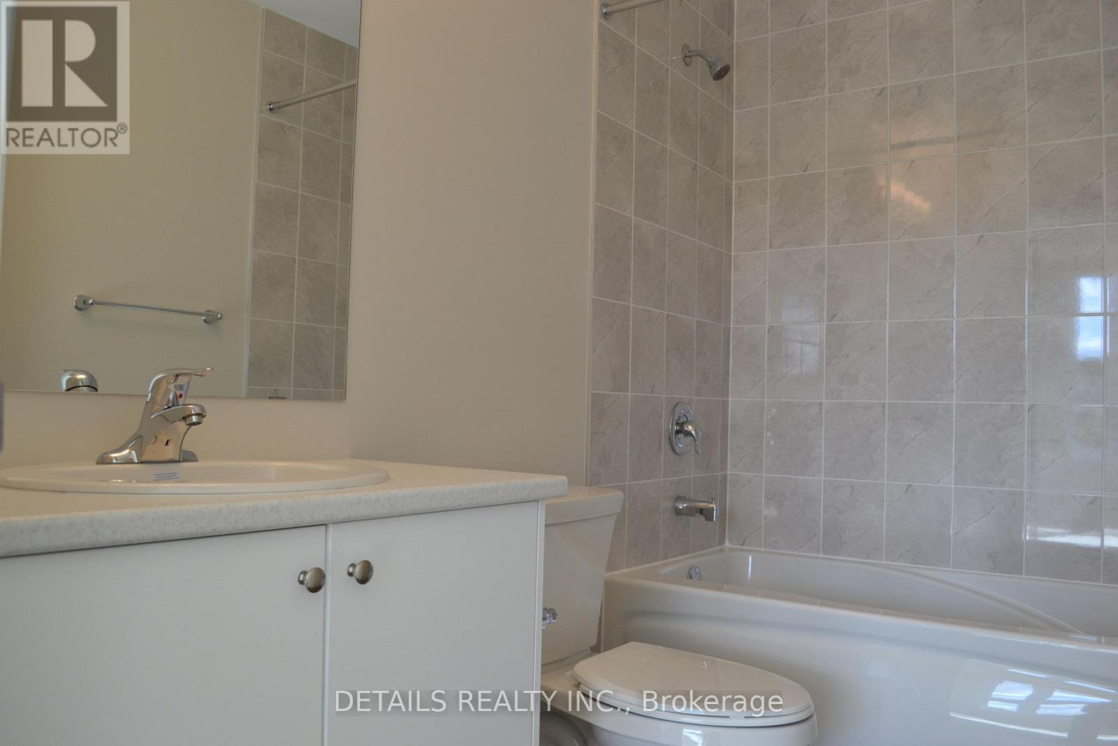 Photo 16 of 220 397 Codds Road, Ottawa ON