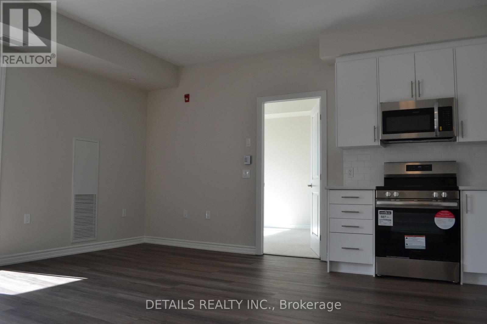 Photo 6 of 220 397 Codds Road, Ottawa ON