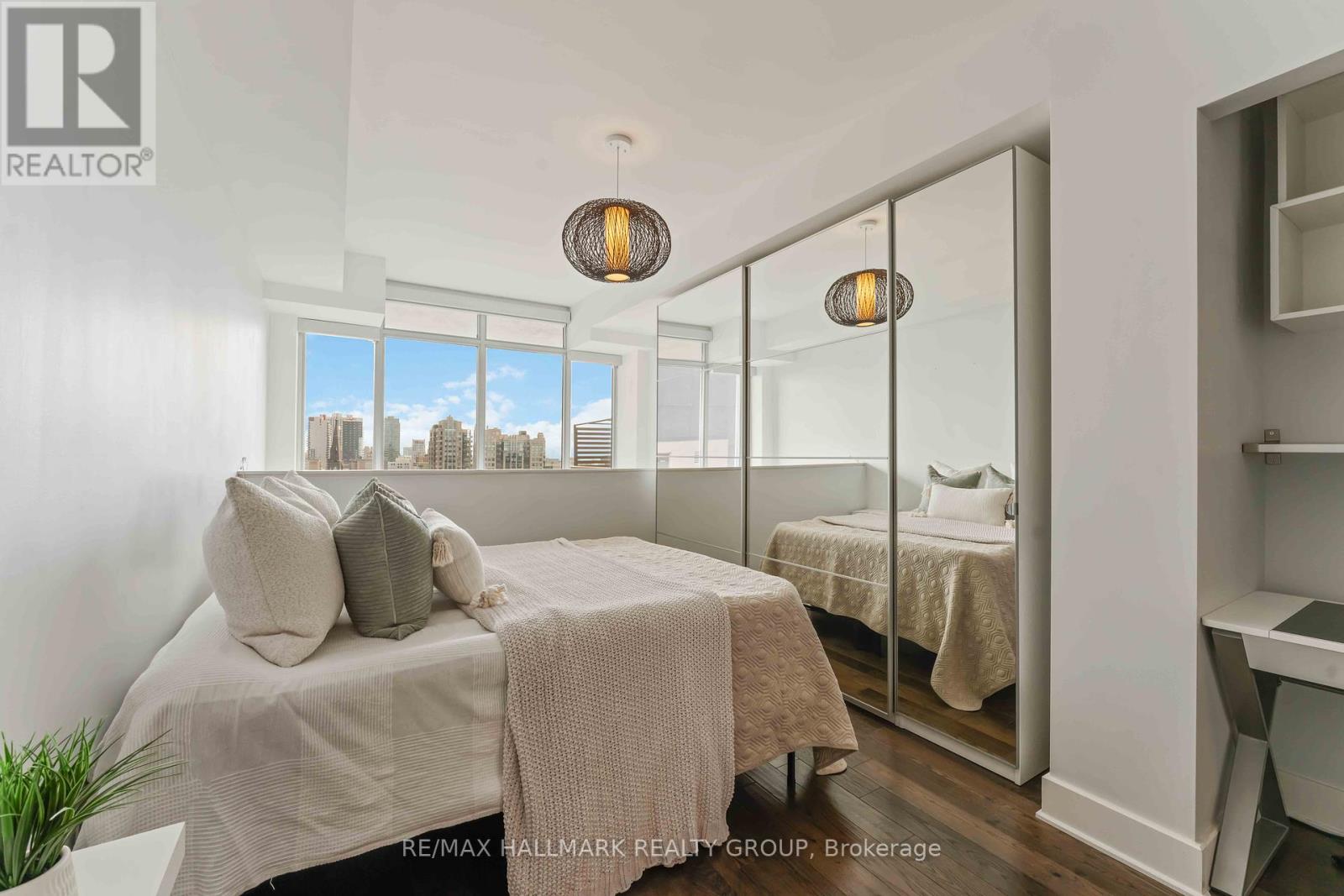 Photo 10 of 1209 255 Bay Street, Ottawa ON