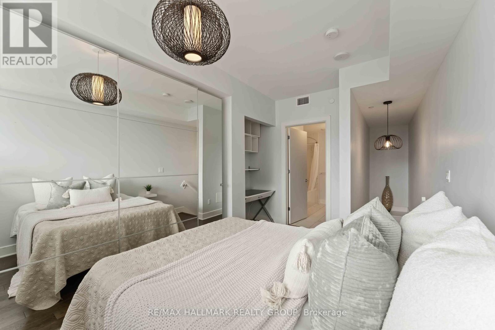 Photo 12 of 1209 255 Bay Street, Ottawa ON