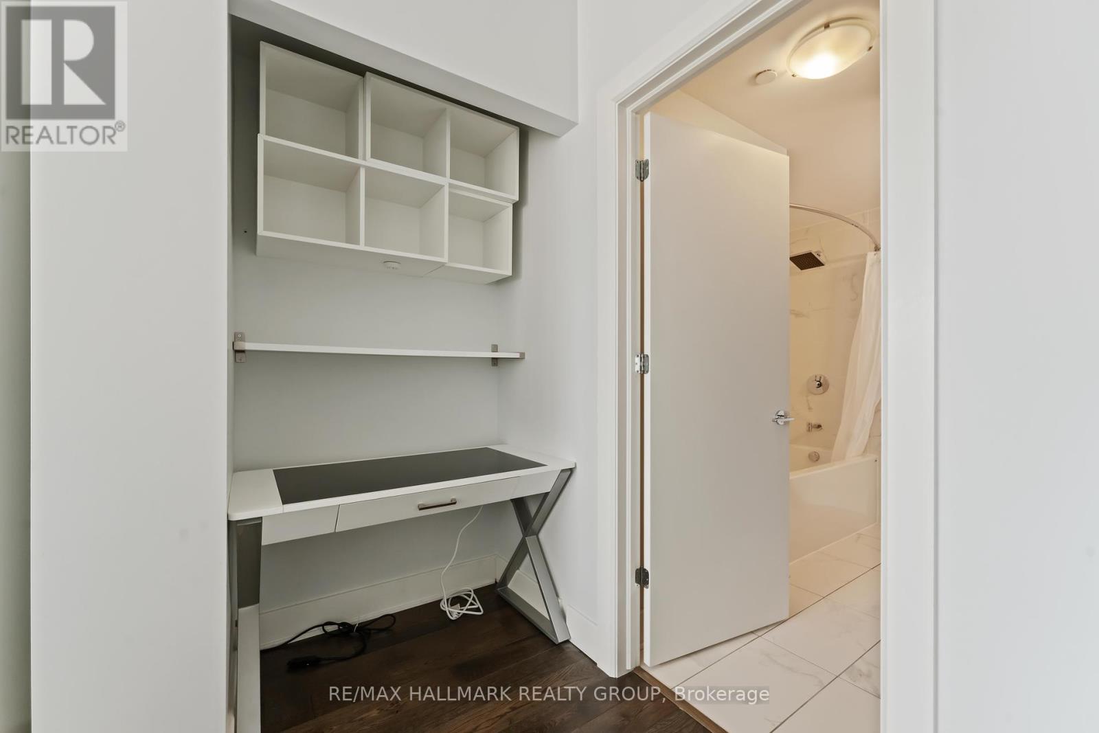 Photo 13 of 1209 255 Bay Street, Ottawa ON