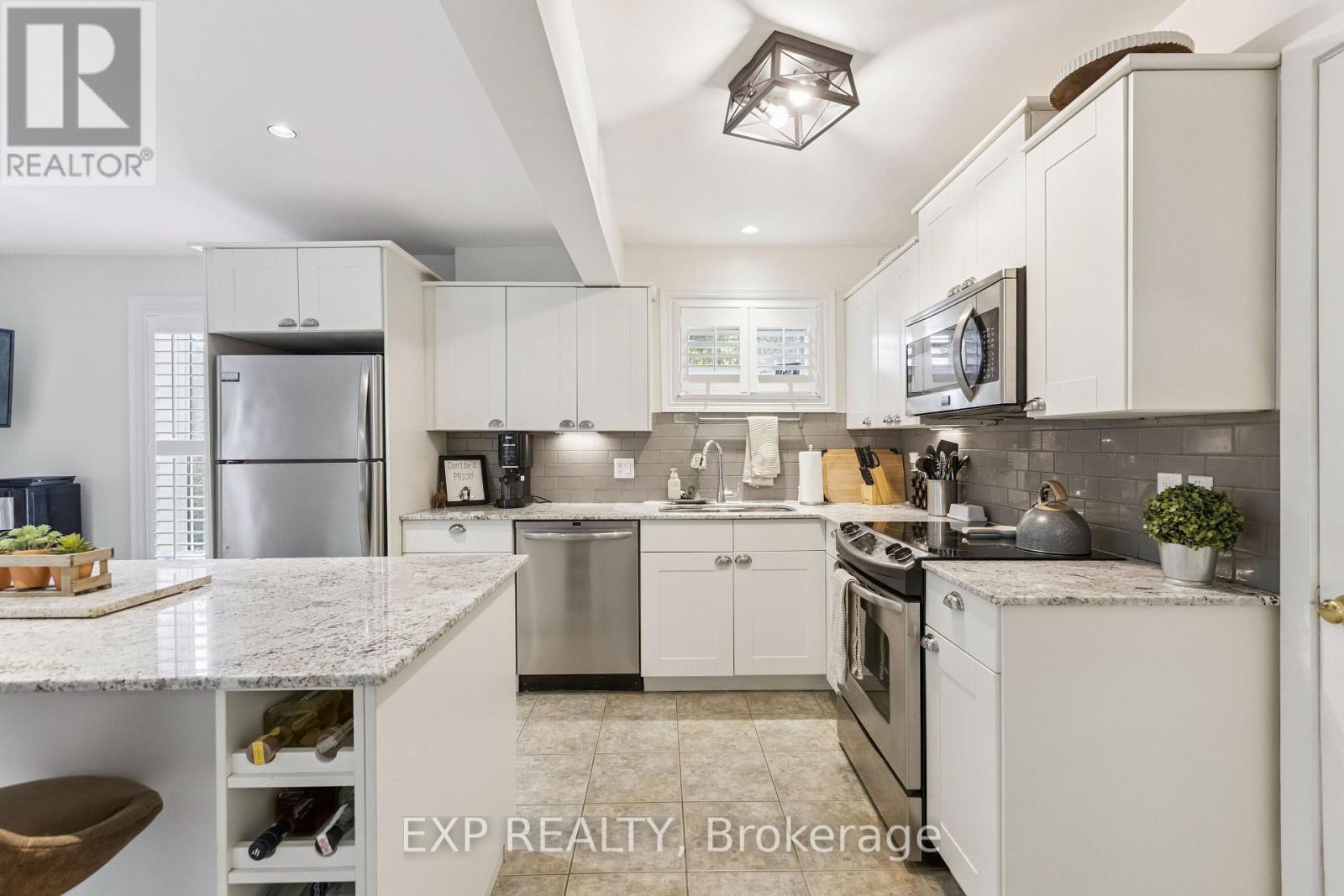 Photo 17 of 400 St Patrick Street E, Centre Wellington ON