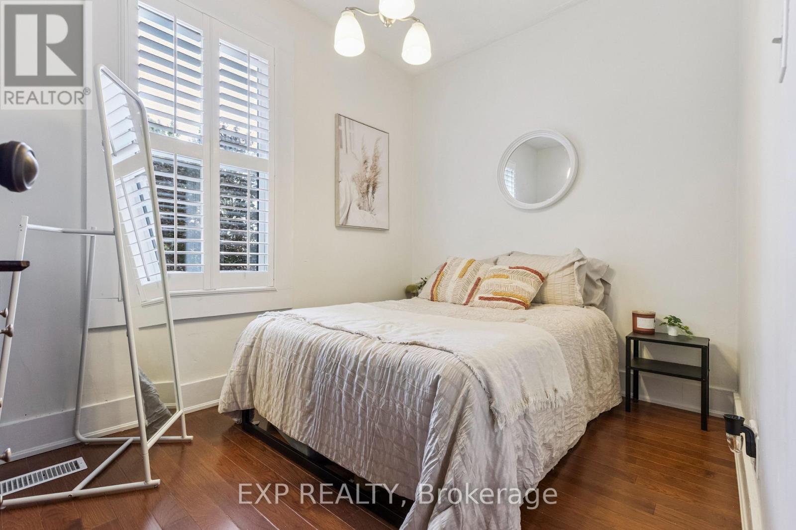 Photo 28 of 400 St Patrick Street E, Centre Wellington ON