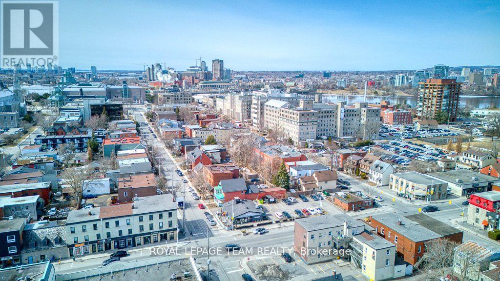 Photo 20 of 158 St Andrew Street, Ottawa ON