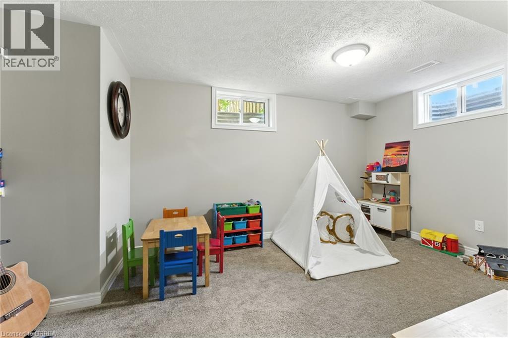 Photo 17 of 11 Macpherson Drive, Paris ON