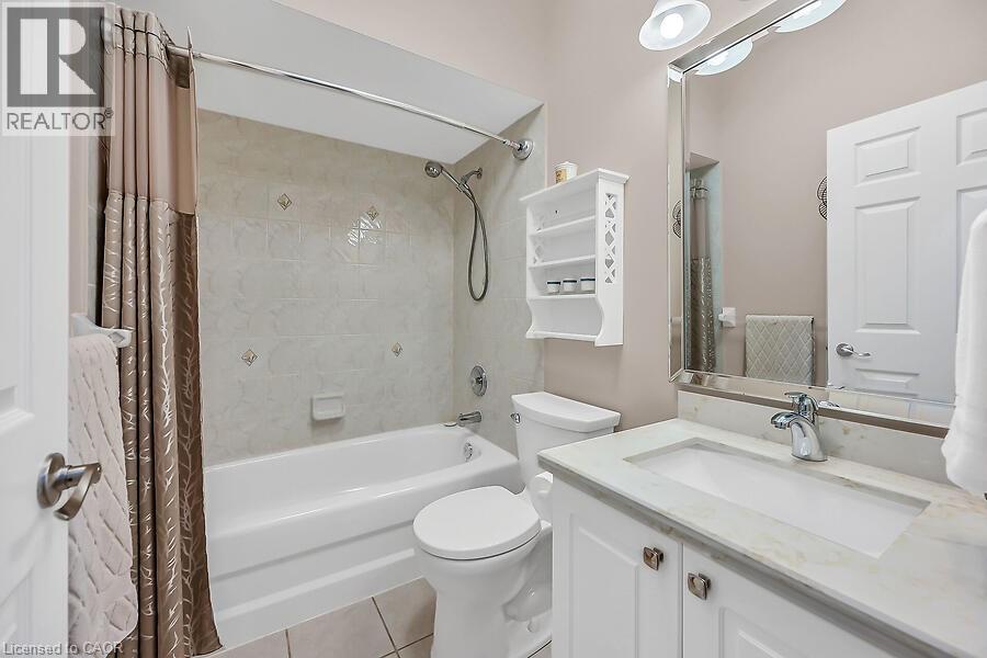 Photo 24 of 88 Northernbreeze Street, Mount Hope ON