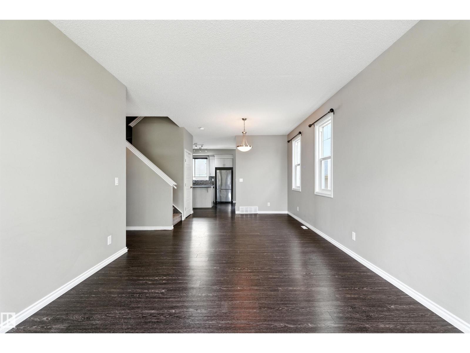 Photo 10 of 8085 Chappelle Wy Sw, Edmonton AB