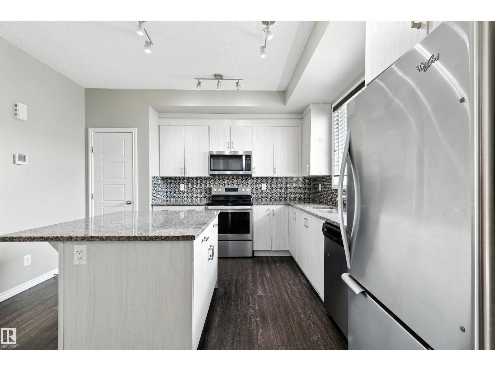 Photo 15 of 8085 Chappelle Wy Sw, Edmonton AB