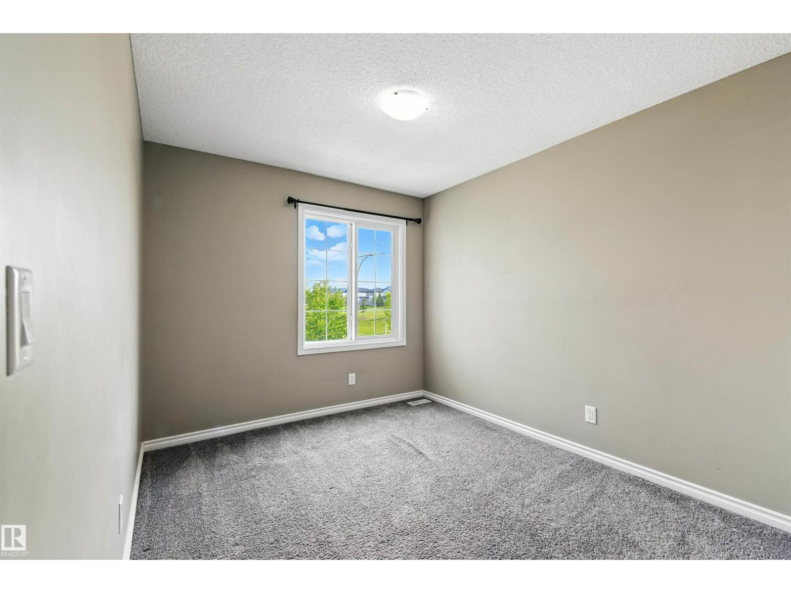 Photo 32 of 8085 Chappelle Wy Sw, Edmonton AB