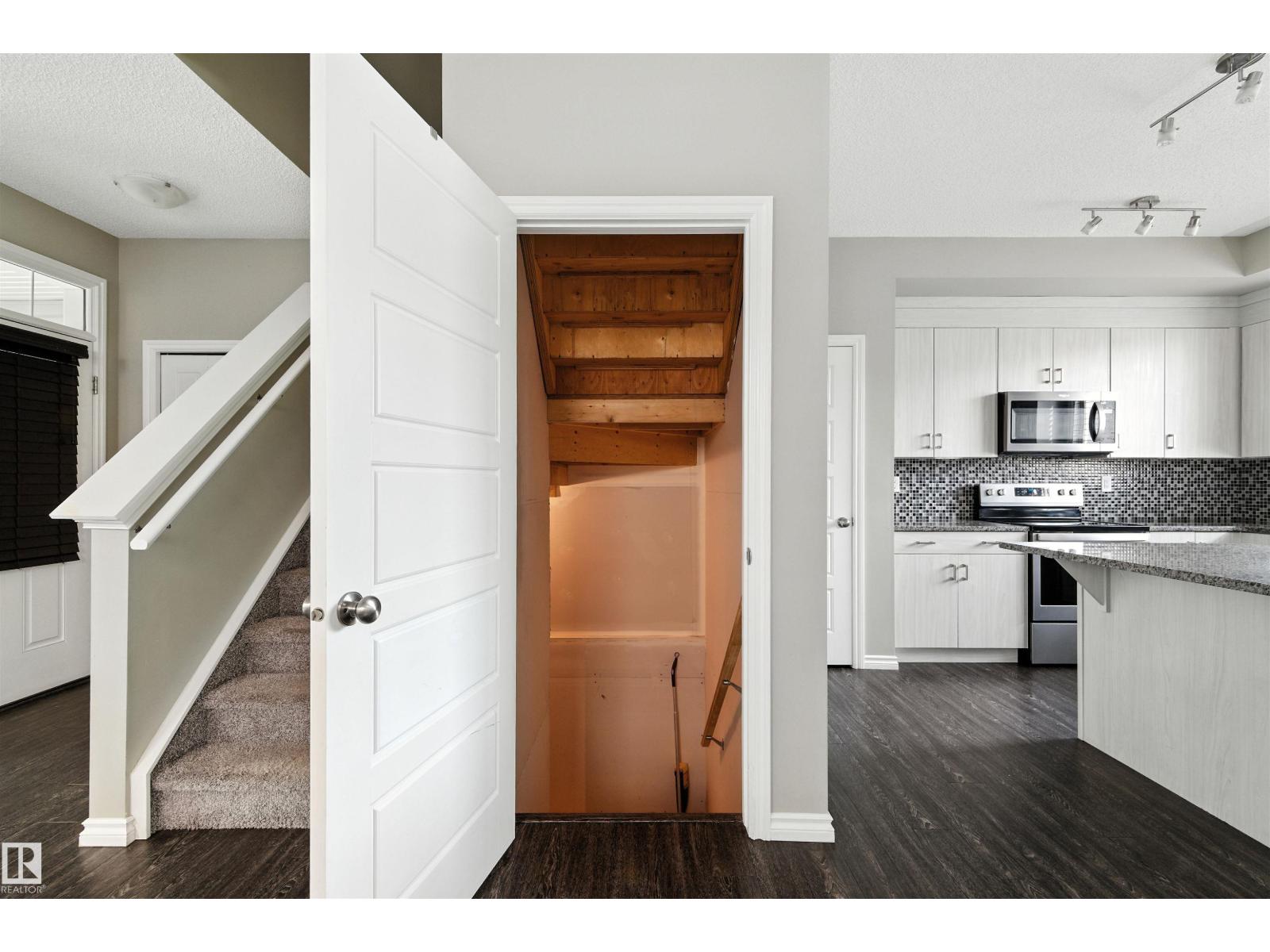 Photo 37 of 8085 Chappelle Wy Sw, Edmonton AB