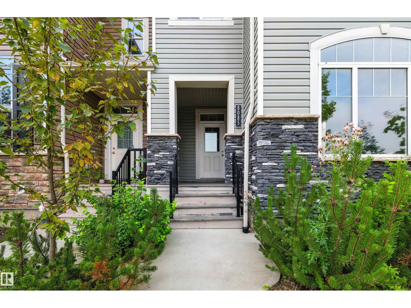 Photo 5 of 8085 Chappelle Wy Sw, Edmonton AB