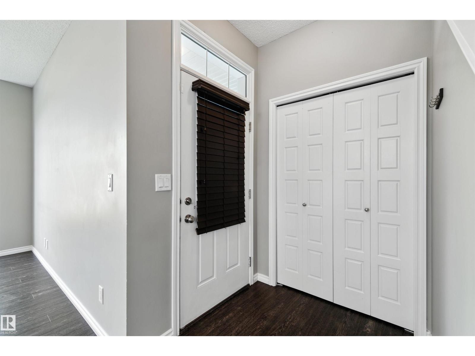 Photo 7 of 8085 Chappelle Wy Sw, Edmonton AB