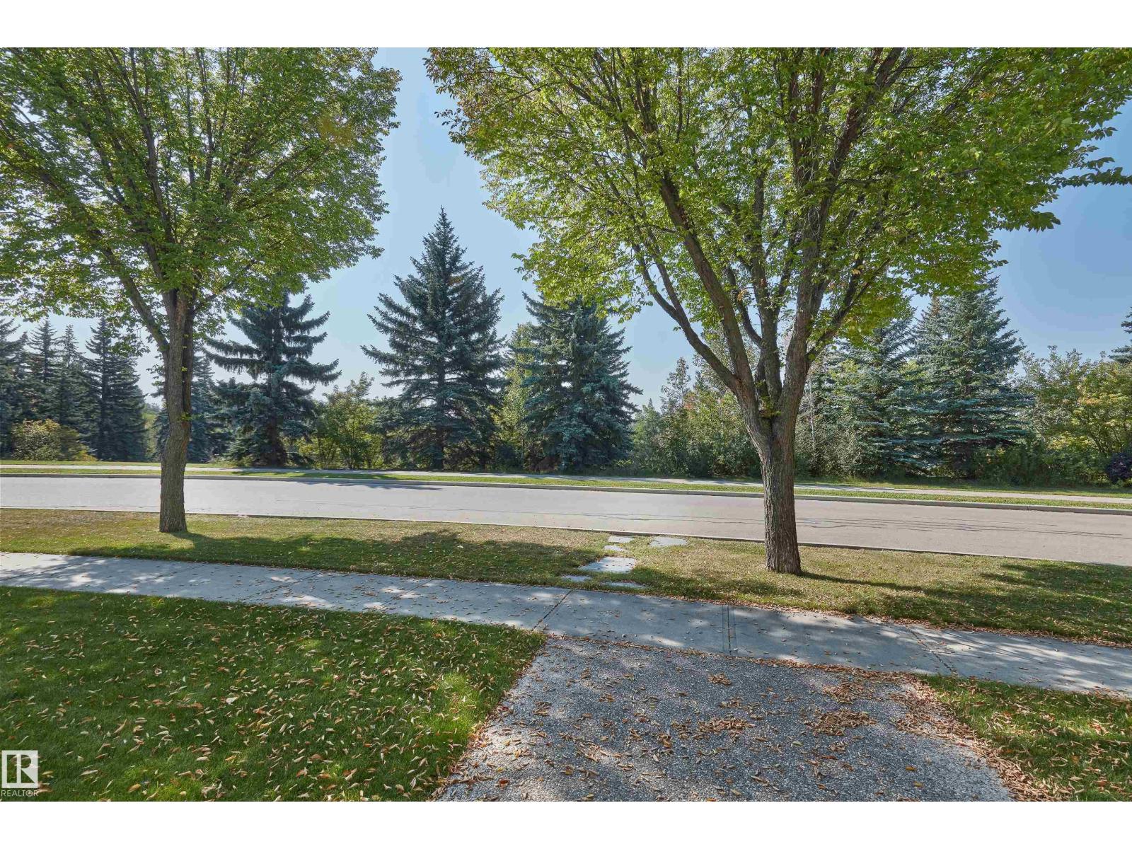 Photo 2 of 226 Saskatchewan S Nw, Edmonton AB