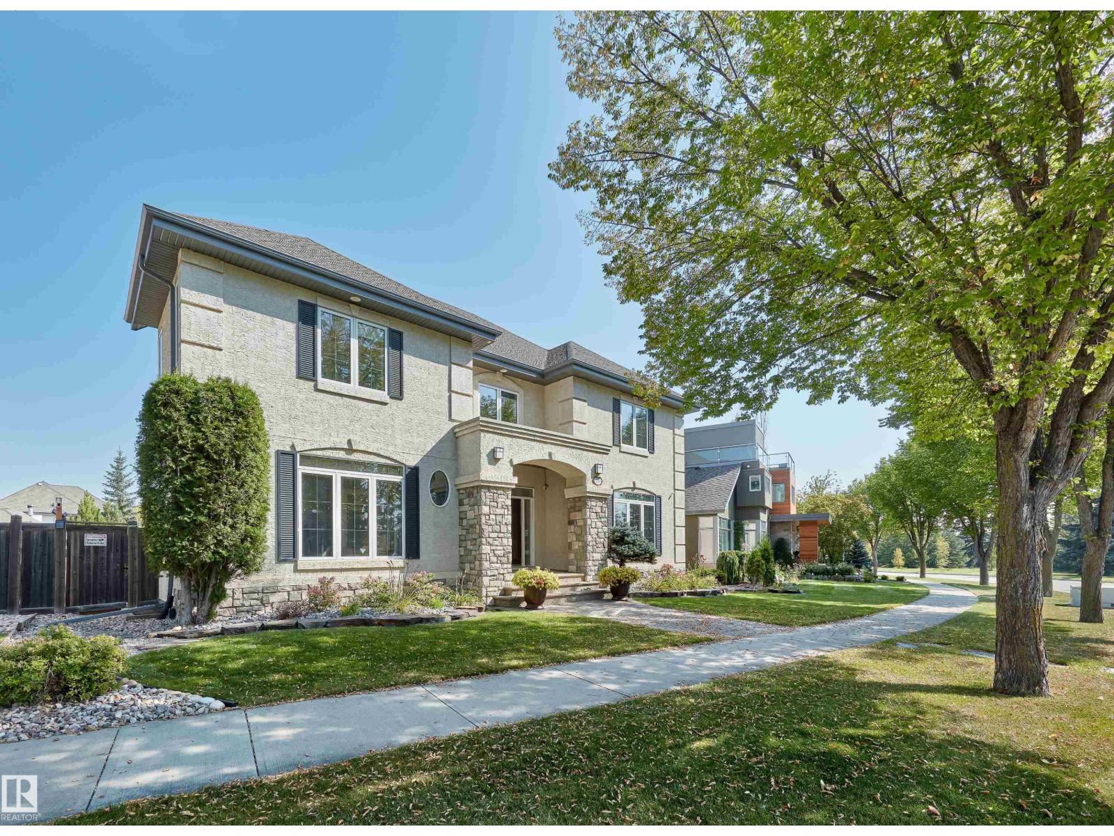 Photo 3 of 226 Saskatchewan S Nw, Edmonton AB