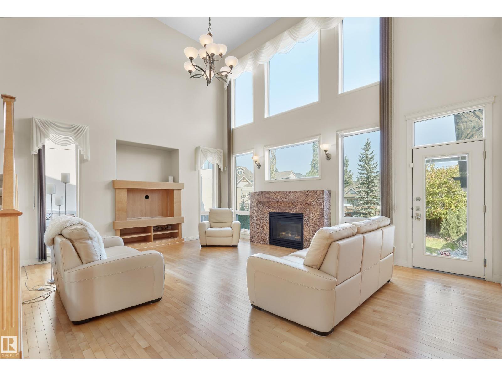 Photo 7 of 226 Saskatchewan S Nw, Edmonton AB